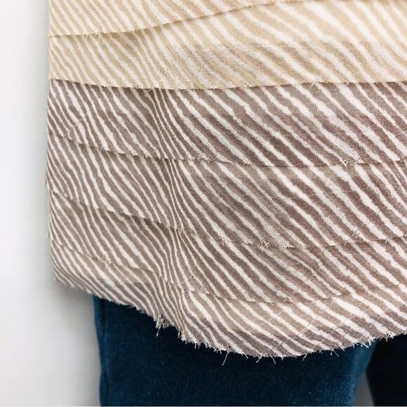 NWT Ann Taylor Loft Buttons Ruffle Front Tank Top Tan Cream Stripe Scoop Neck - Picture 3 of 16